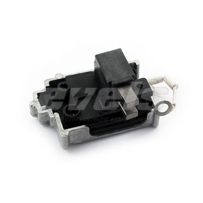 Регулятор напряжения Я112В1-01 (в сборе с ЩУ) (ВАЗ-2104, -2105, -2107) 14,1В — основное фото